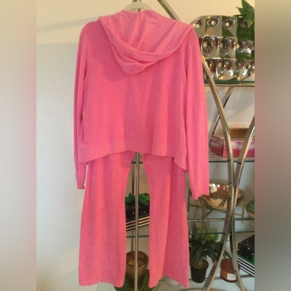 Lilly Pulitzer hoody and lounge pants in pretty pink Terry cloth. Size large. - Picture 2 of 5